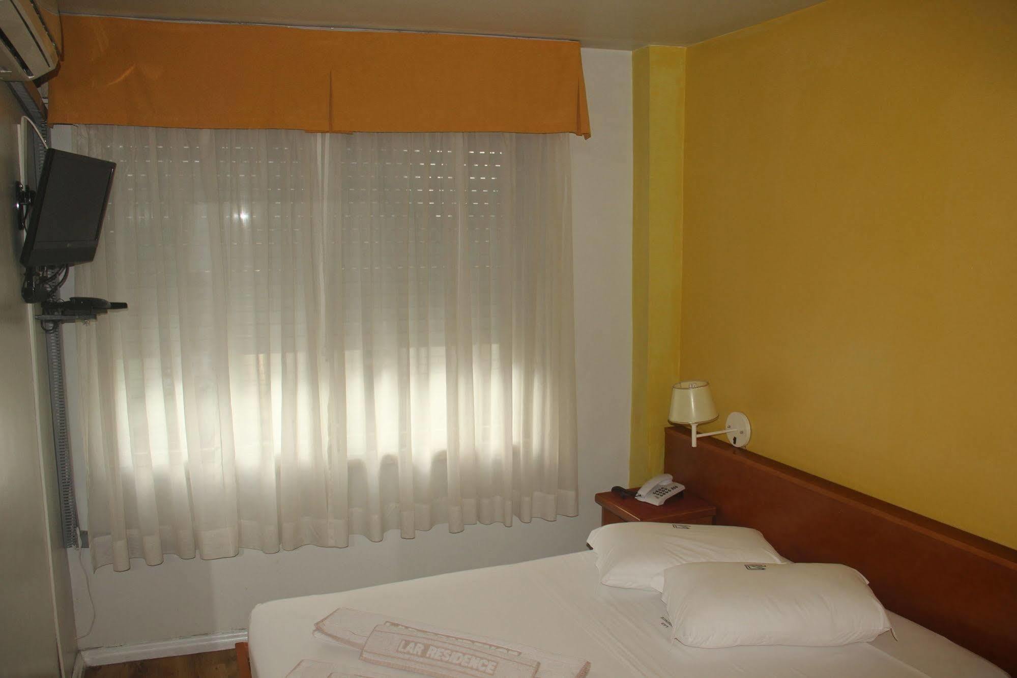Hotel Lar Residence Porto Alegre Buitenkant foto