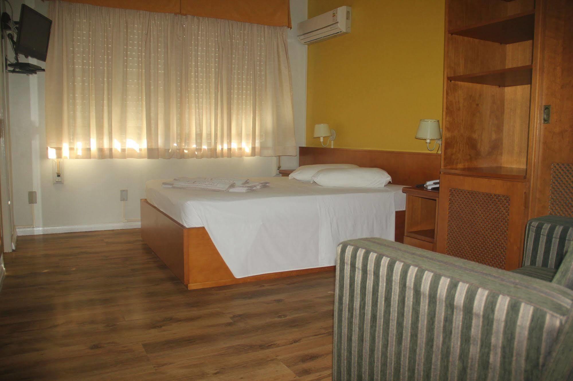 Hotel Lar Residence Porto Alegre Buitenkant foto