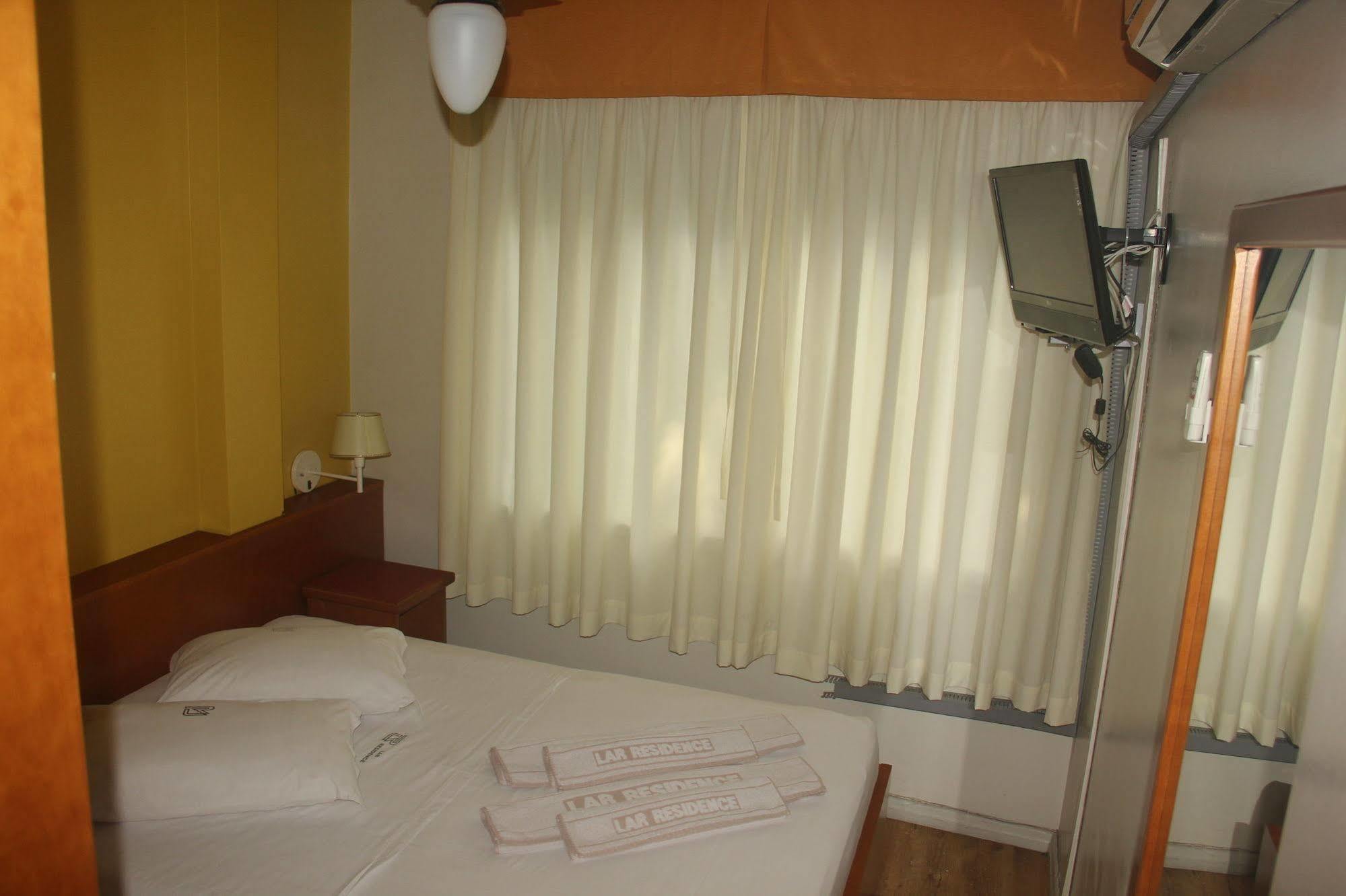 Hotel Lar Residence Porto Alegre Buitenkant foto